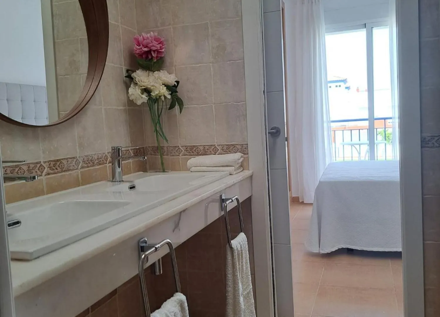 El Lugar Ideal Vera 0*,  Spain